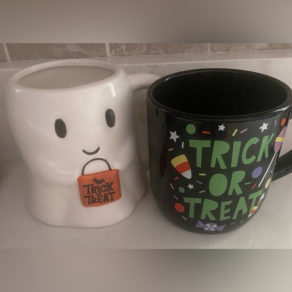 🔥Ghost mug/ Trick or Treat Halloween Mug